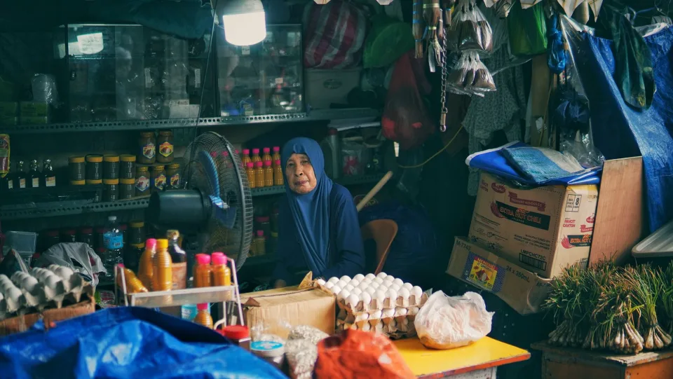Kệ gạo và đồ khô